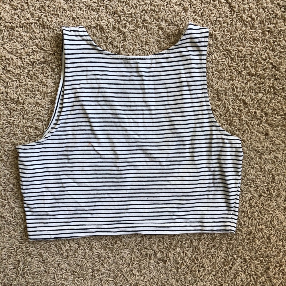F21 Soft Stripe Pattern Crop Top Sz L - image 8